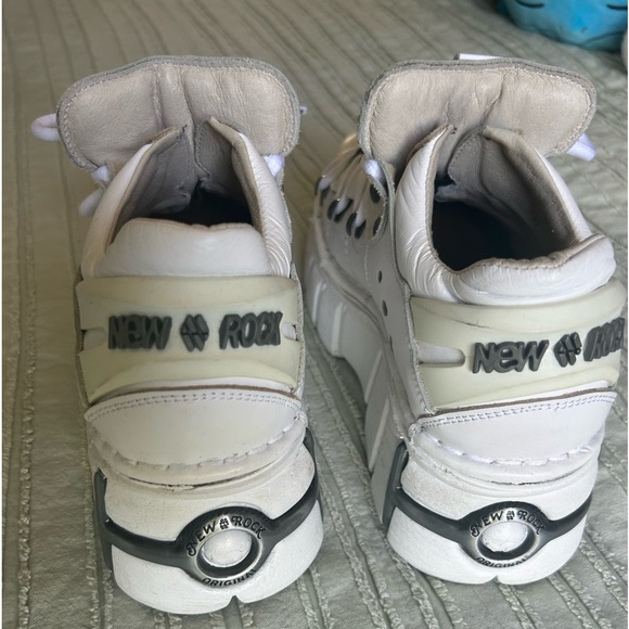 New Rock platform sneaker. Rock on! - Picture 3 of 6